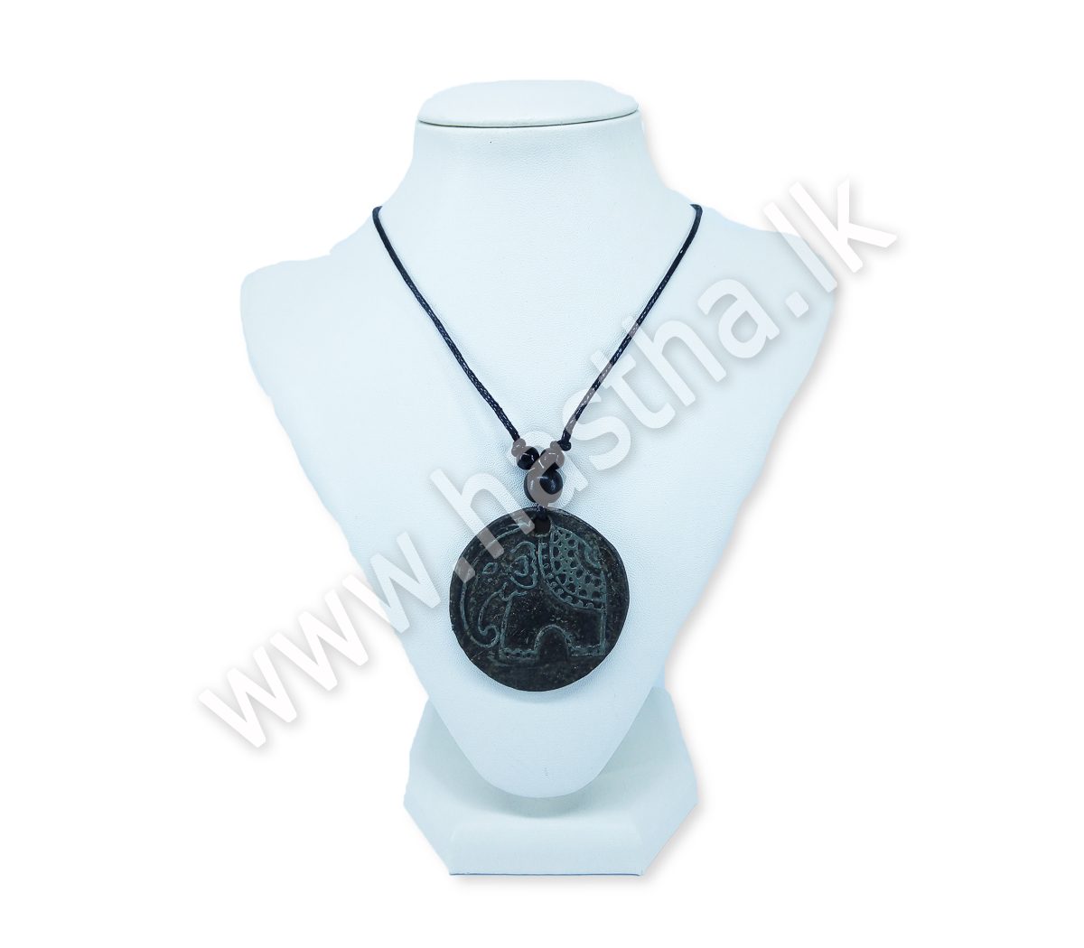 Pendent Elephant – Black – Red Clay